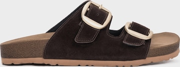 Estro Sandals '057-455' in Brown: front