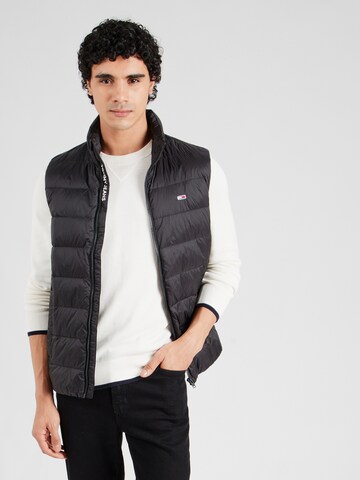 Tommy Jeans Vesta – černá: přední strana