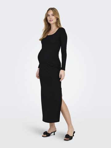 Rochie de la Only Maternity pe negru: față