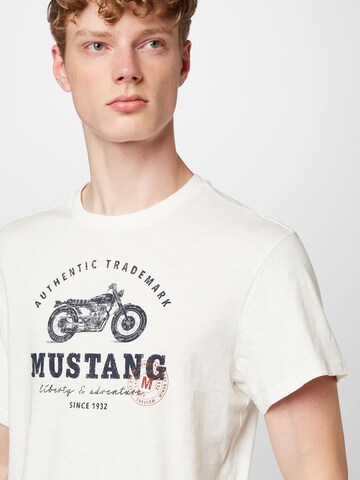 MUSTANG T-Shirt 'Alex' in Weiß