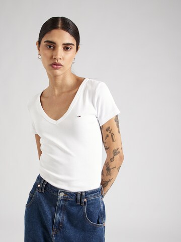 Tommy Jeans Póló 'Essential' - fehér: elől