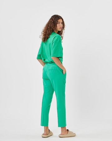 Regular Pantalon à plis minimum en vert