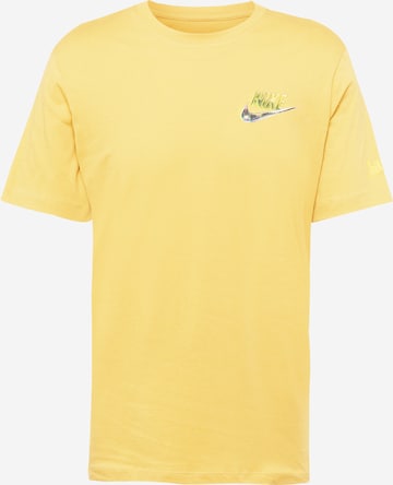 Nike Sportswear - Camiseta en amarillo: frente