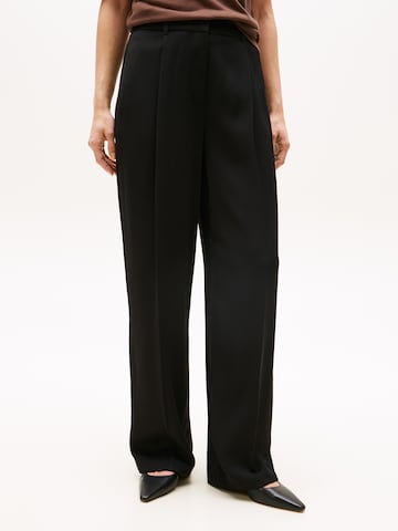 TOMMY HILFIGER - Loosefit Calças com pregas em preto: frente