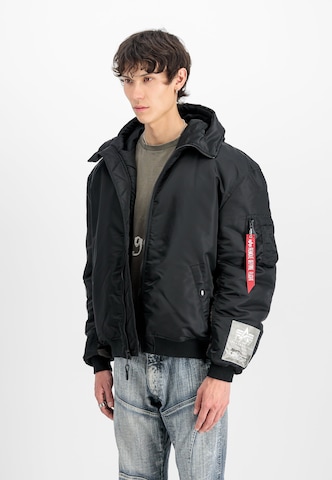 ALPHA INDUSTRIES Tussenjas in Zwart