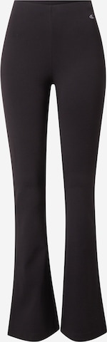 évasé Leggings Calvin Klein Jeans en noir : devant