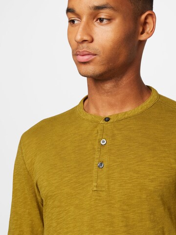 T-Shirt Banana Republic en vert