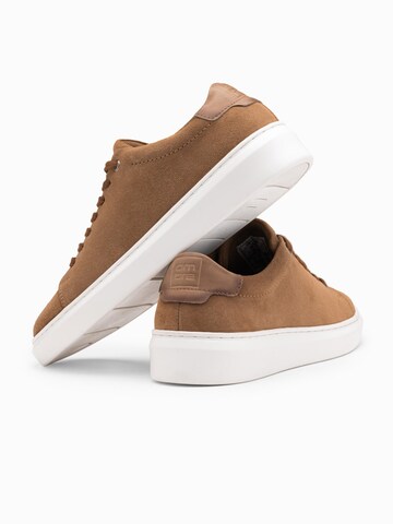 Baskets basses Ombre en marron