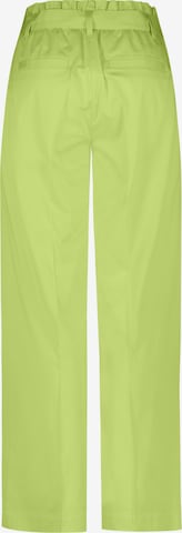 GERRY WEBER Regular Pleated Pants in Green