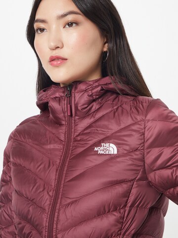 Manteau outdoor 'Trevail' THE NORTH FACE en rouge