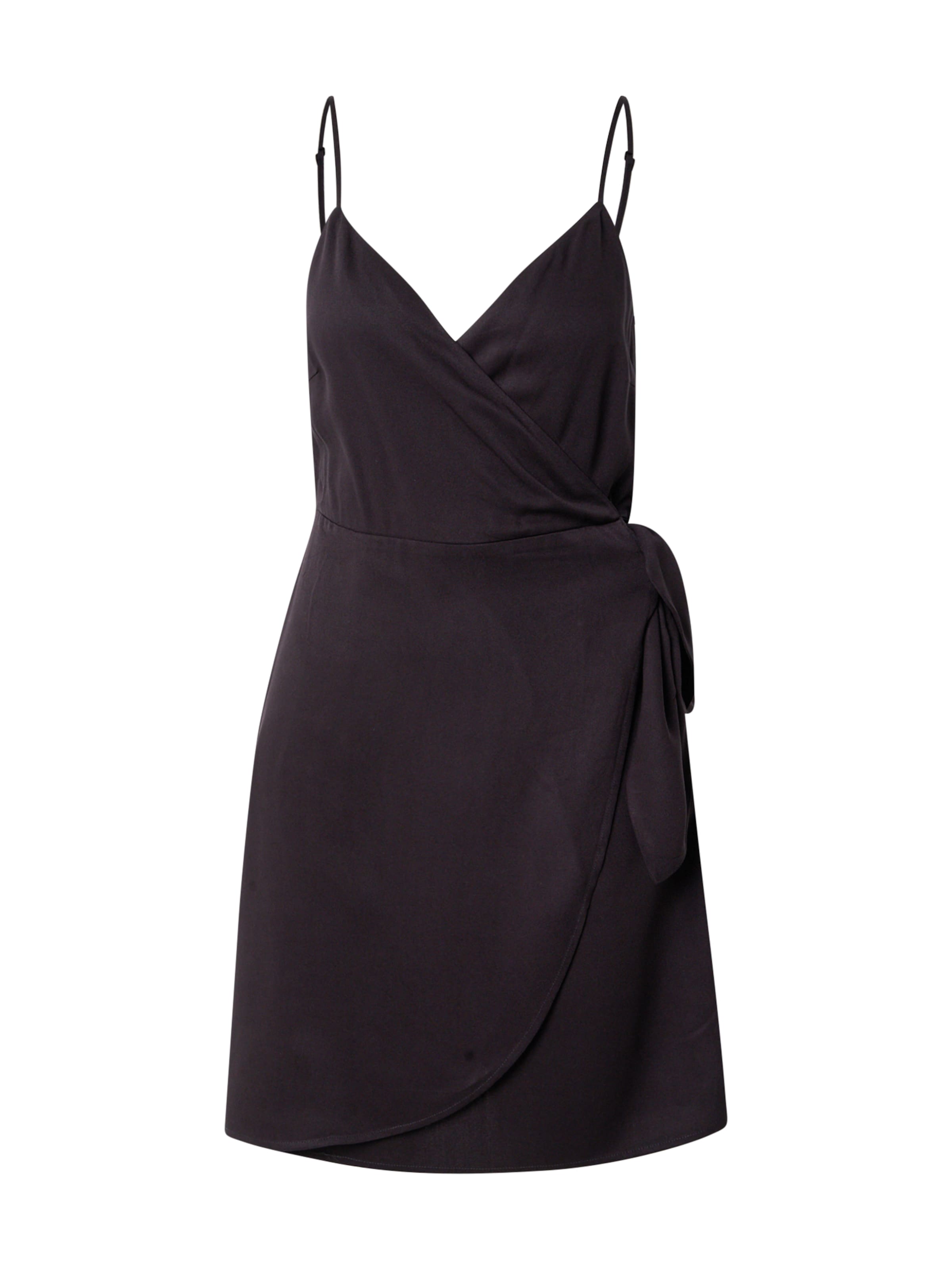 ONLY Рокля 'ONLALMA' в черно: отпред