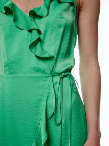 Rochie 'Menja' de la EDITED pe verde