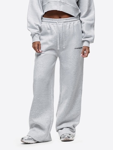 Good For Nothing Baggy Broek in Grijs: voorkant
