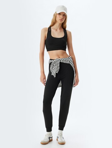 Koton Tapered Broek in Zwart