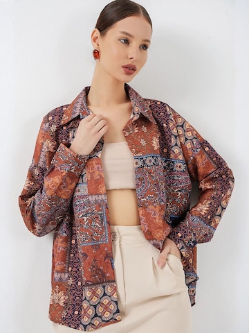 Maglietta di Bigdart in rosso: frontale