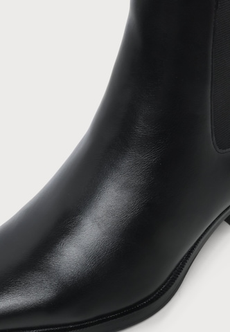MARCO TOZZI Chelsea Boots in Black