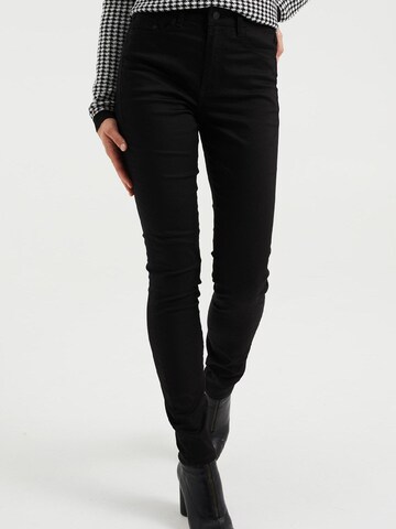 WE Fashion Skinny Jeans in Zwart: voorkant