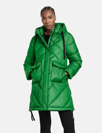 GERRY WEBER Winter Coat in Green: front