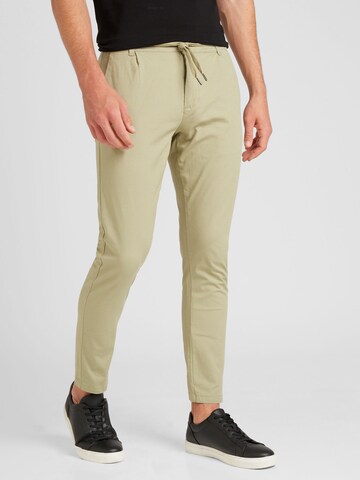 Lindbergh Normální Kalhoty se sklady v pase – zelená: přední strana