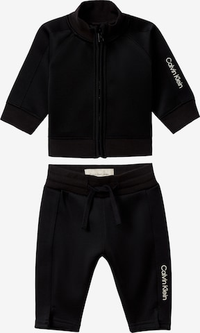 juoda Calvin Klein Jeans Treningas: priekis