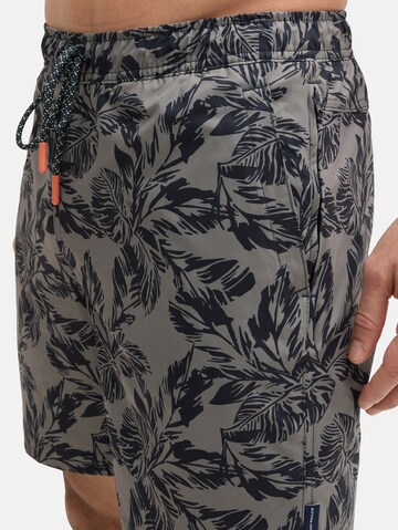 TOM TAILOR Board Shorts in Green