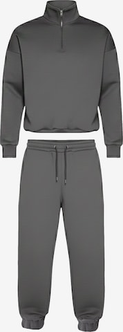 cut my fashion Tracksuit 'Paulius' in Grey: front