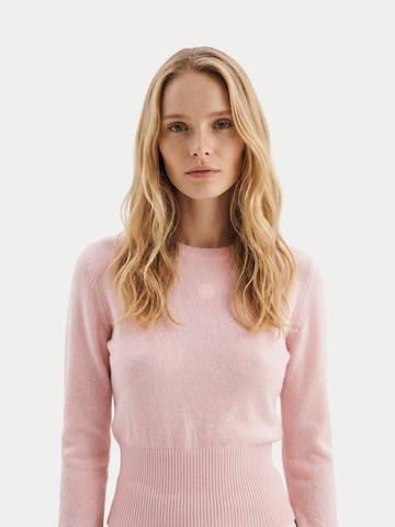 GOBI Cashmere Trui in Oranje: voorkant