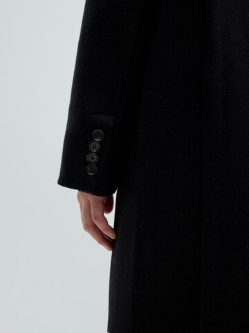 EDITED Between-Seasons Coat 'Rylan' in Black