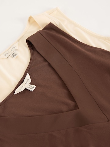 love & roses Top in Beige