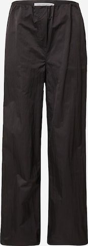 Calvin Klein Jeans - Loosefit Pantalón en negro: frente