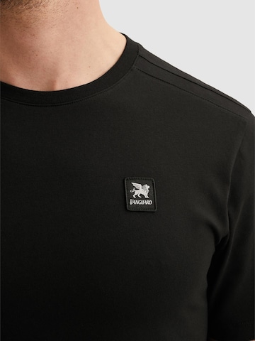 VANGUARD - Camiseta 'T-shirt with badge' en negro