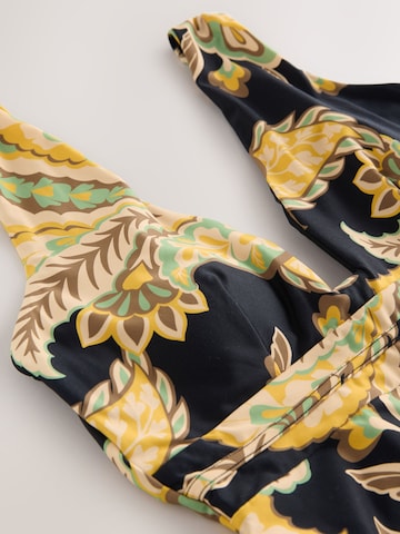 Next Trikotni nedrčki Enodelne kopalke | črna barva