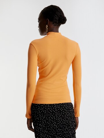 EDITED Shirt 'Manon' in Oranje