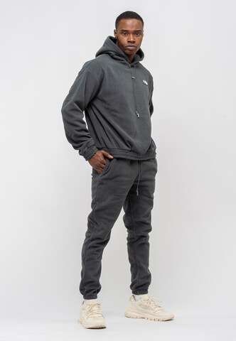 Tom Barron Tracksuit in Grey