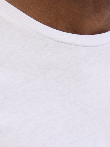 Jack & Jones Plus Μπλουζάκι 'JJJaxon' σε λευκό