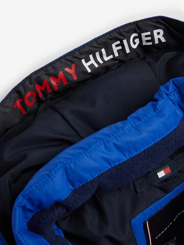 TOMMY HILFIGER Демисезонная куртка в Синий