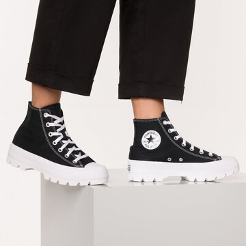 CONVERSE Korkeavartiset tennarit 'Chuck Taylor All Star Lugged' värissä musta