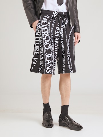 Loosefit Pantaloni di Versace Jeans Couture in nero: frontale