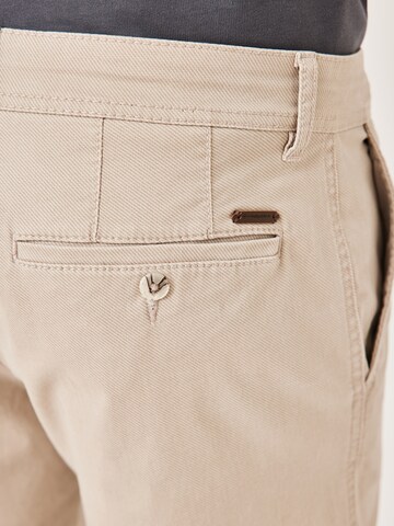 REDPOINT Slim fit Chino Pants in Beige