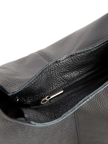 SARA BY JG Shoulder Bag 'La Sensuale' in Black