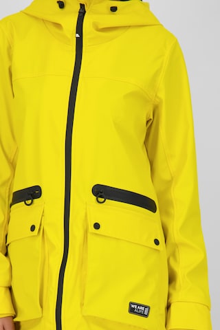 Alife and Kickin Between-Seasons Coat 'Audrey' in Yellow