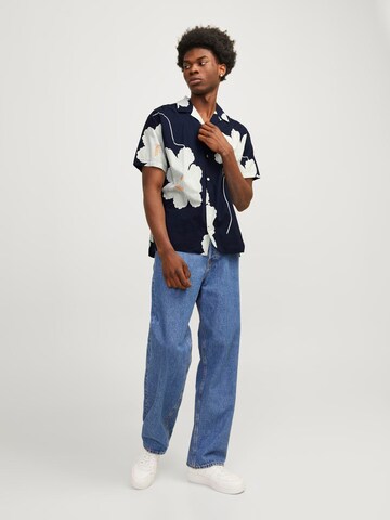 JACK & JONES - Ajuste confortable Camisa 'PALMA RESORT' en azul