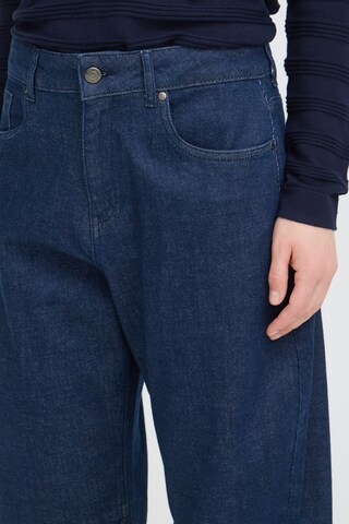 Barrel Jean 'PZnAnni' Pulz en bleu