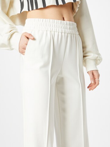 Wide Leg Pantalon 'POPTRASH' ONLY en blanc