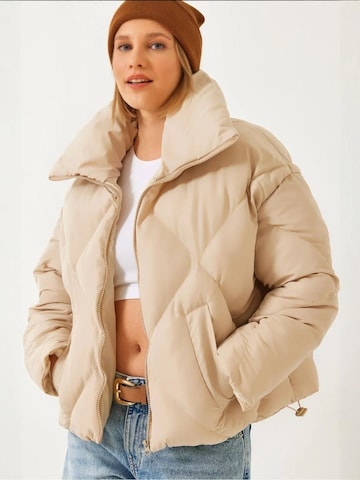 Bianco Lucci - Casaco de inverno em bege: frente