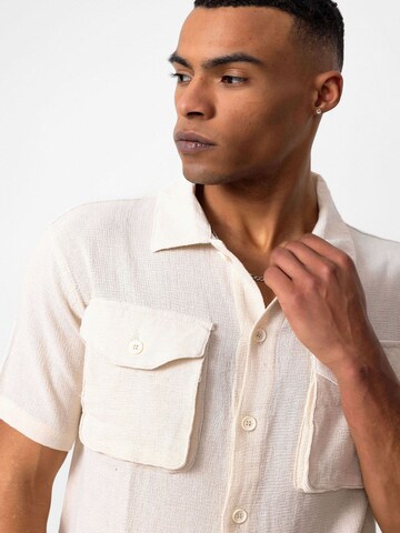 Coupe regular Chemise Antioch en beige