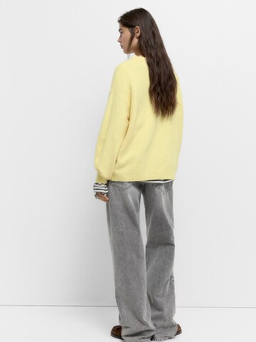 Pull&Bear Pullover in Gelb