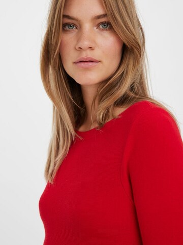 Robes en maille VERO MODA en rouge