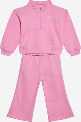 Nike Sportswear Joggingpak in Roze: voorkant