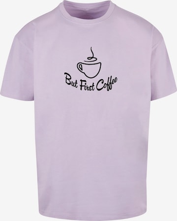 Merchcode T-Shirt 'But First Coffee' in Lila: predná strana